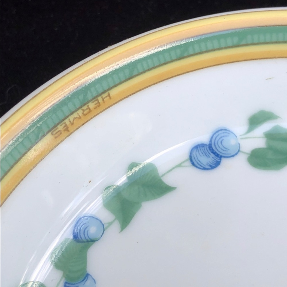 Hermes Toucan porcelain Plate - Picture 3 of 6